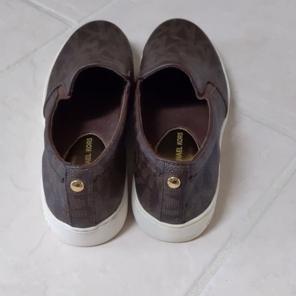 Michael Kors Keaton Slip On - Picture 3 of 5